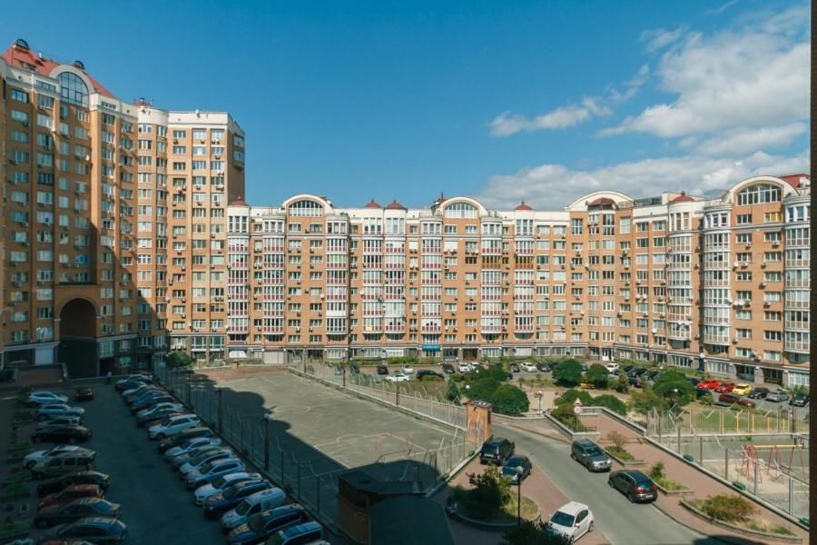 Апартаменты New spacious apartment. Obolonskaya Embankment. golf Club Киев-5