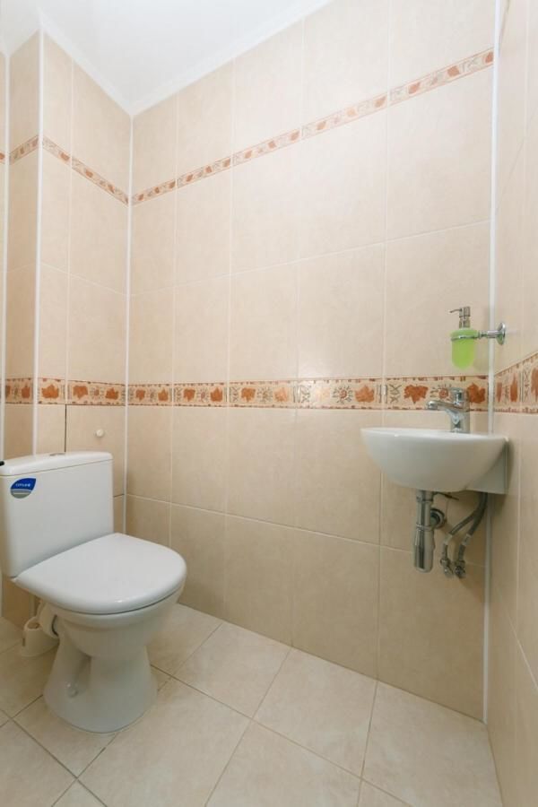 Апартаменты New spacious apartment. Obolonskaya Embankment. golf Club Киев-10