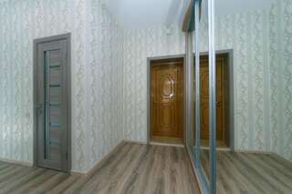 Апартаменты New spacious apartment. Obolonskaya Embankment. golf Club Киев-3