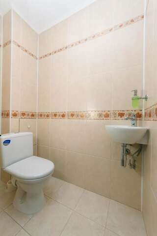 Апартаменты New spacious apartment. Obolonskaya Embankment. golf Club Киев-6